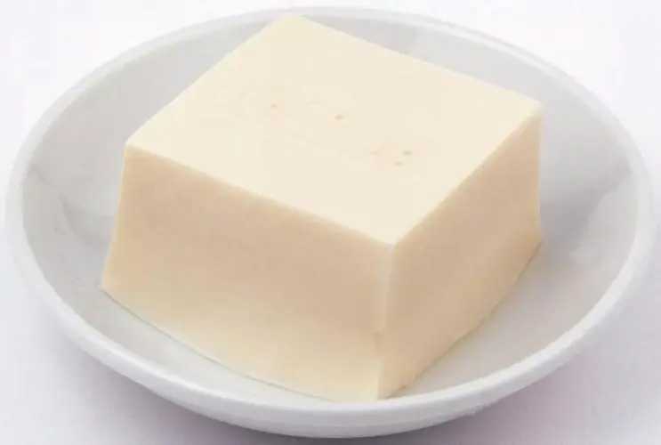 探索自動豆腐盒包裝機的無限可能，讓豆腐產(chǎn)業(yè)走向新的高度